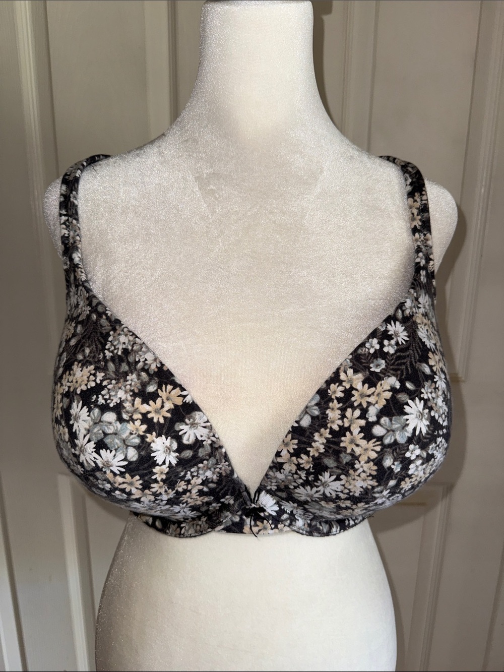 Cacique Black And White Floral Underwire Padded Bra